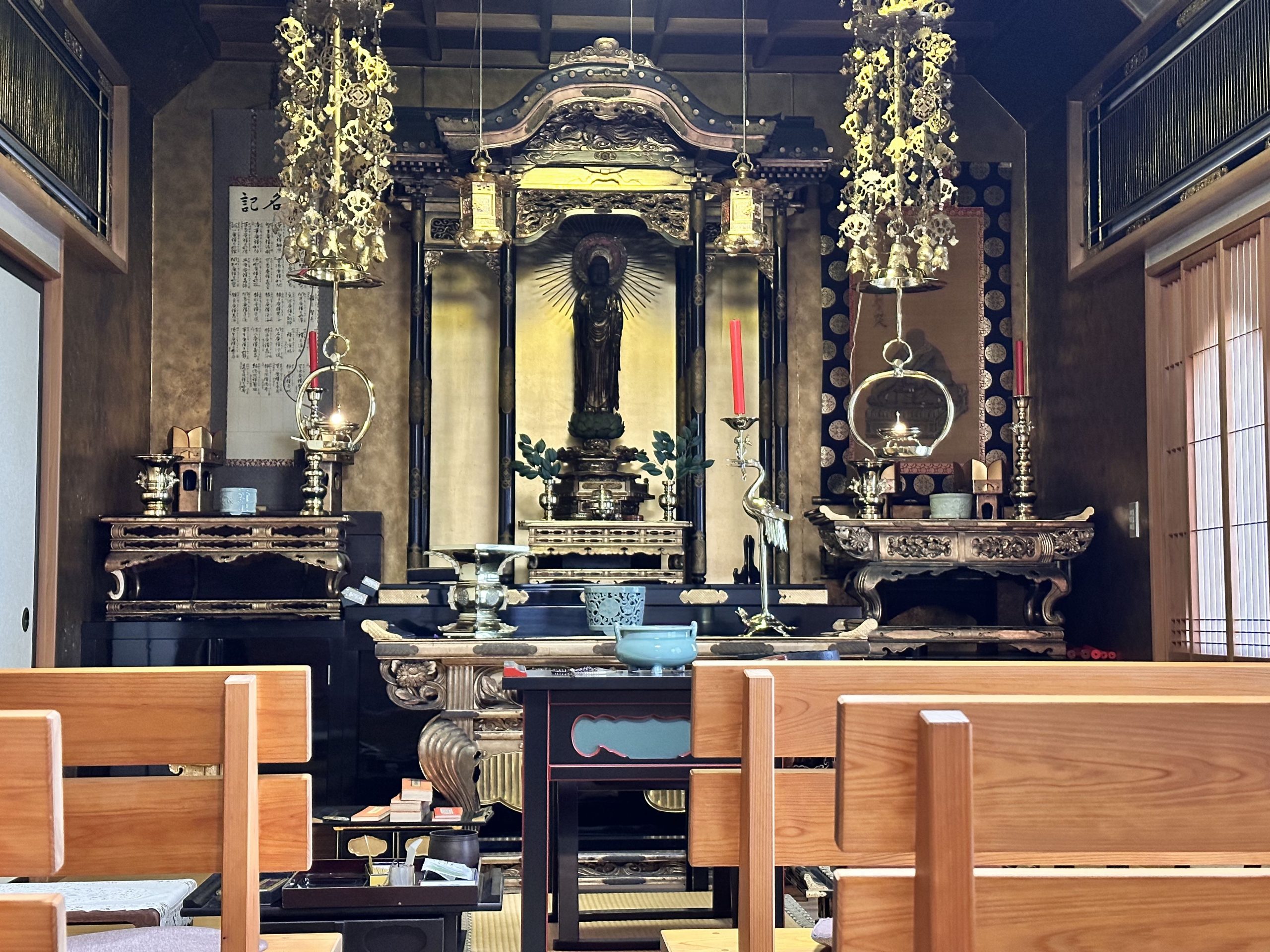 受け入れ寺院である真宗大谷派 應瑞寺の本堂